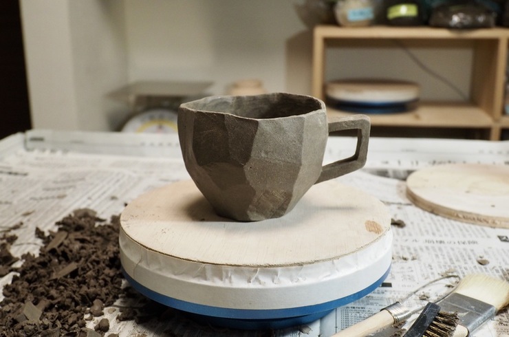 珈琲カップの軽量化/薄作りのカップ/さいたま市の陶芸・陶芸教室やまざ器