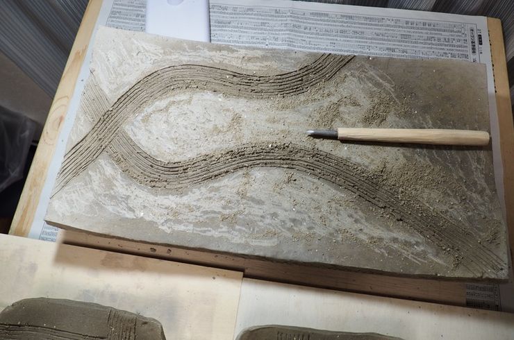 少し大きめの皿を作る