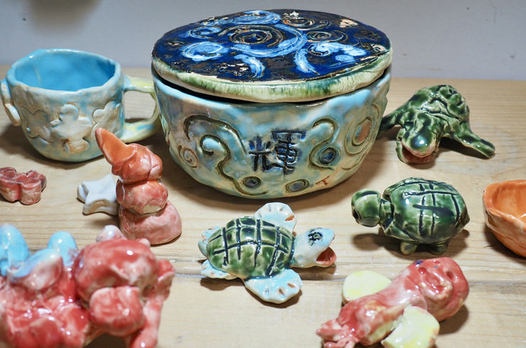 家族で陶芸作品作り